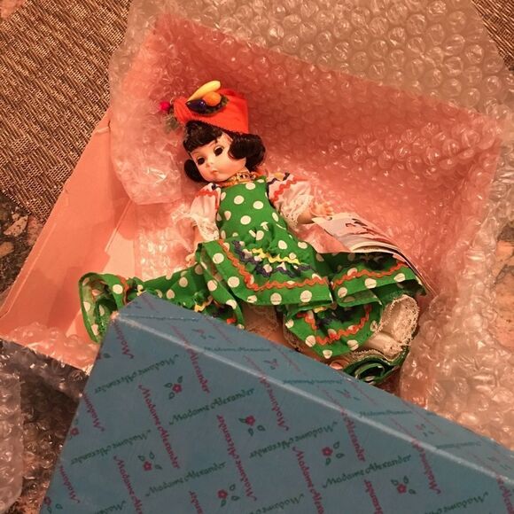 Vintage Madam Alexander Brazil Doll - Picture 7 of 8